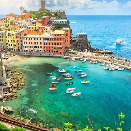 Komodo & Cinque Terre * לה ספציה
