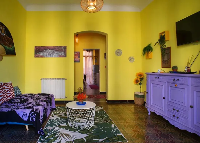 Komodo & Cinque Terre La Spezia